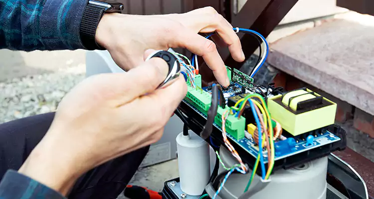 Automatic Driveway Gate Repair in Bradenton, FL