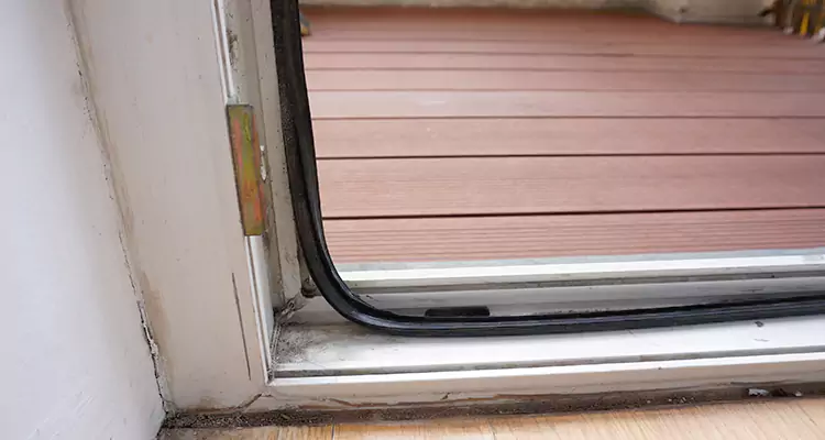 Why Choose Us for Leaking Sliding Glass Door Repair in Bradenton, FL?