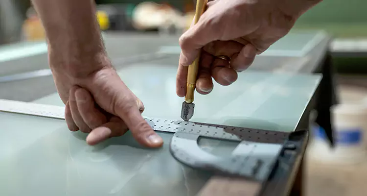 Glass Scratch Repair in Bradenton, FL