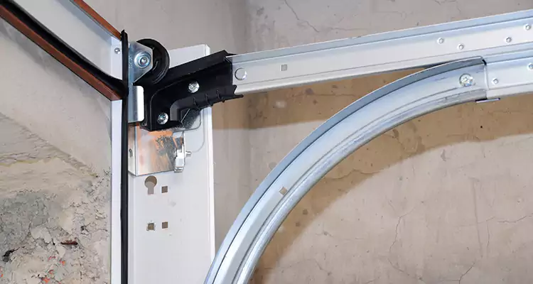 Maintain Liftmaster Garage Door Off Track in Bradenton, FL