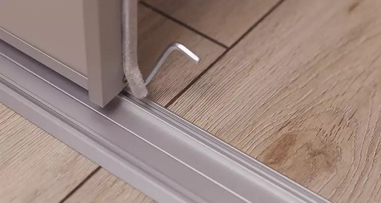 Squeaky Sliding Door Repair in Bradenton, FL