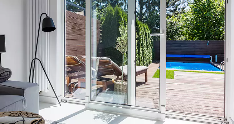 Fixing A Sliding Screen Door Roller in Bradenton, FL