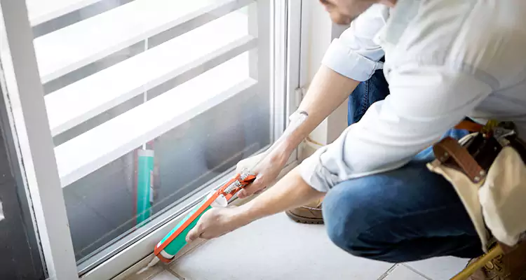 Dap Window Caulk Repair in Bradenton, FL